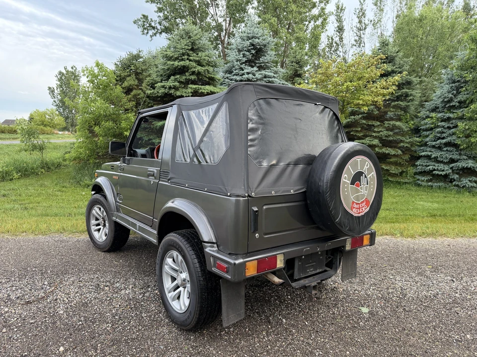 1988 Suzuki - Image 31 of 31