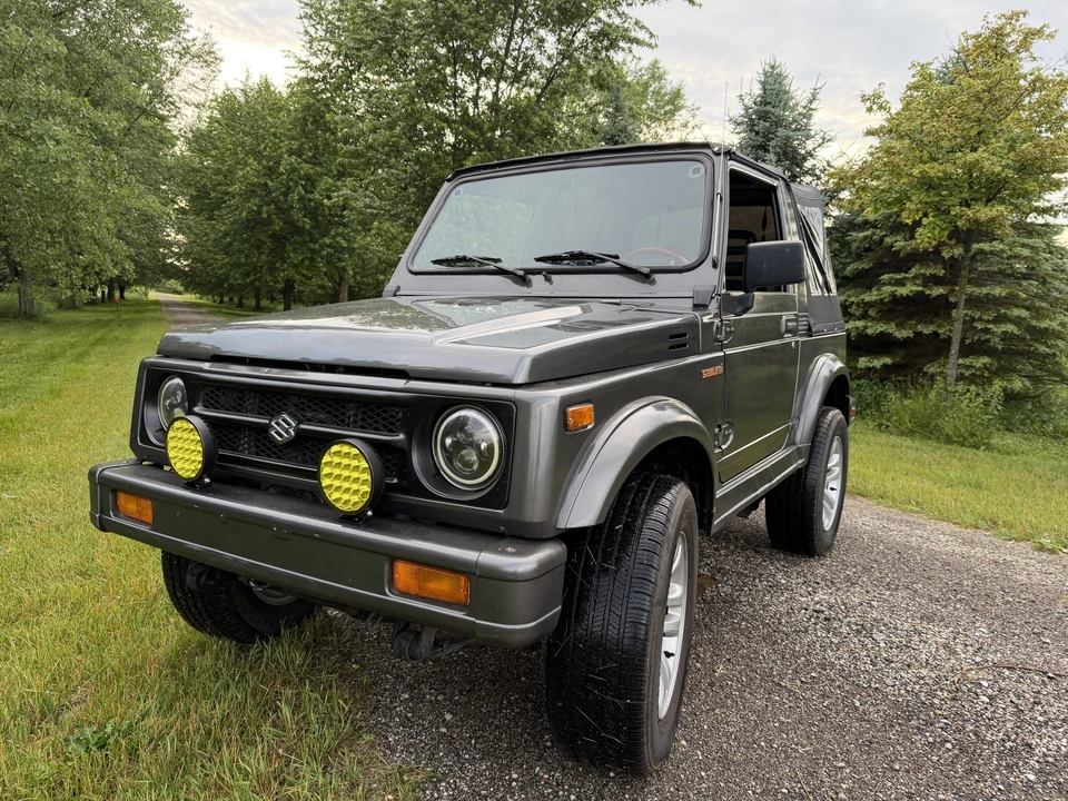 1988 Suzuki - Image 8 of 31