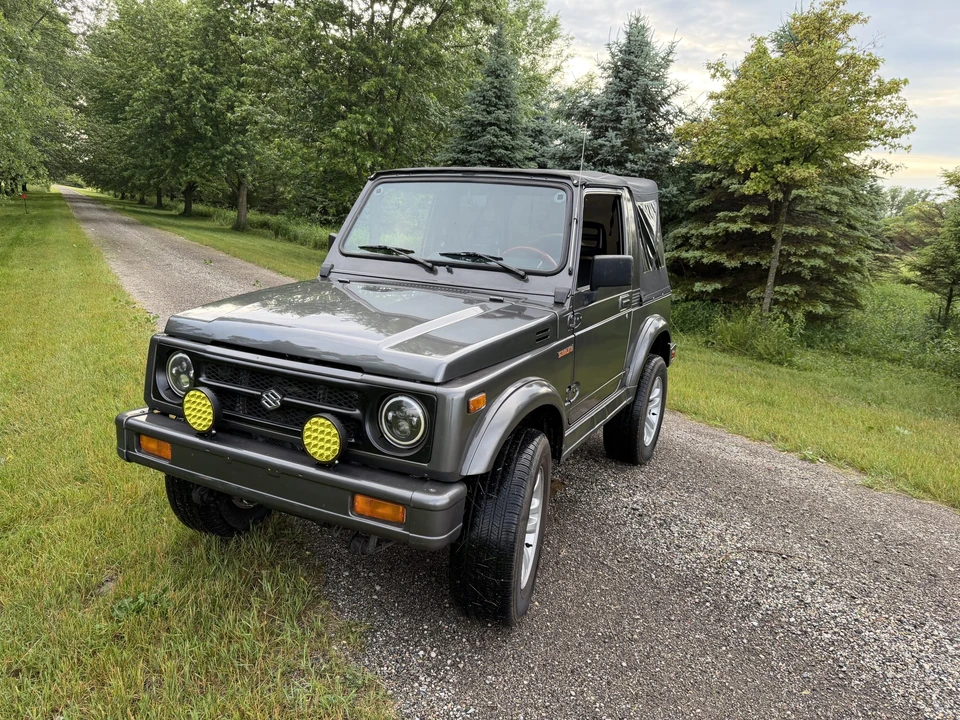 1988 Suzuki - Image 5 of 31