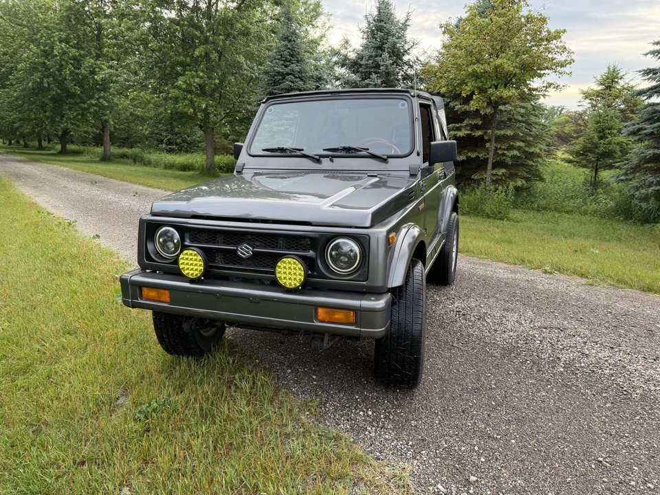 1988 Suzuki - Image 6 of 31
