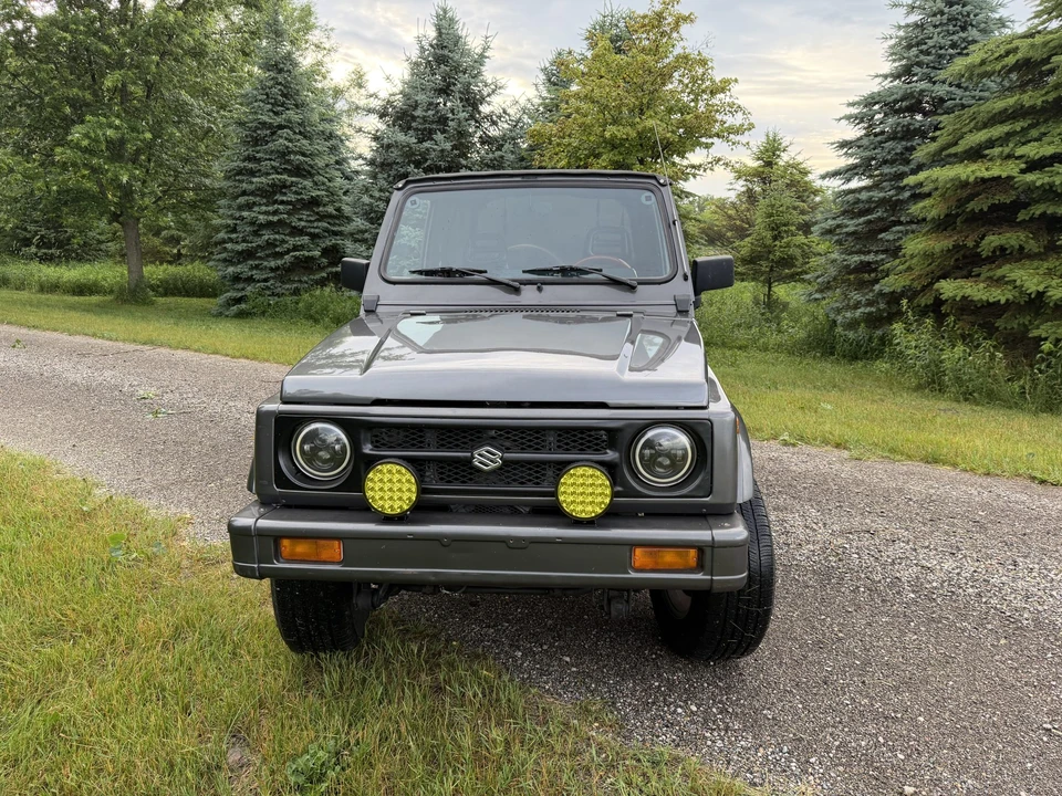 1988 Suzuki - Image 10 of 31