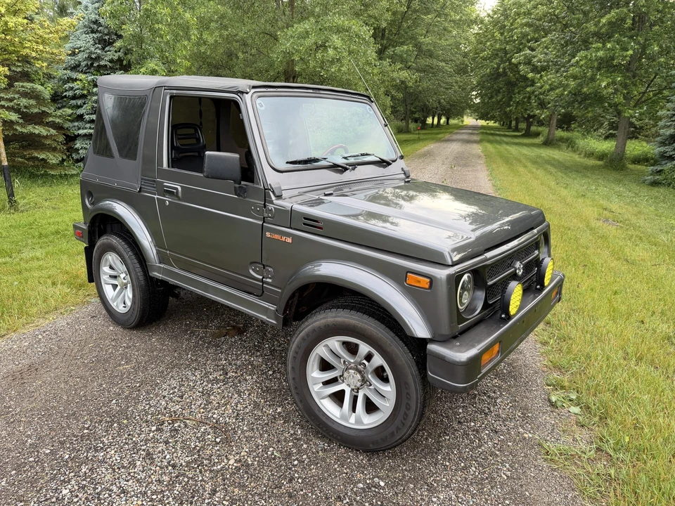 1988 Suzuki - Image 16 of 31