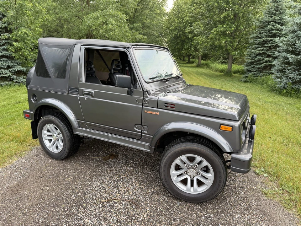 1988 Suzuki - Image 18 of 31