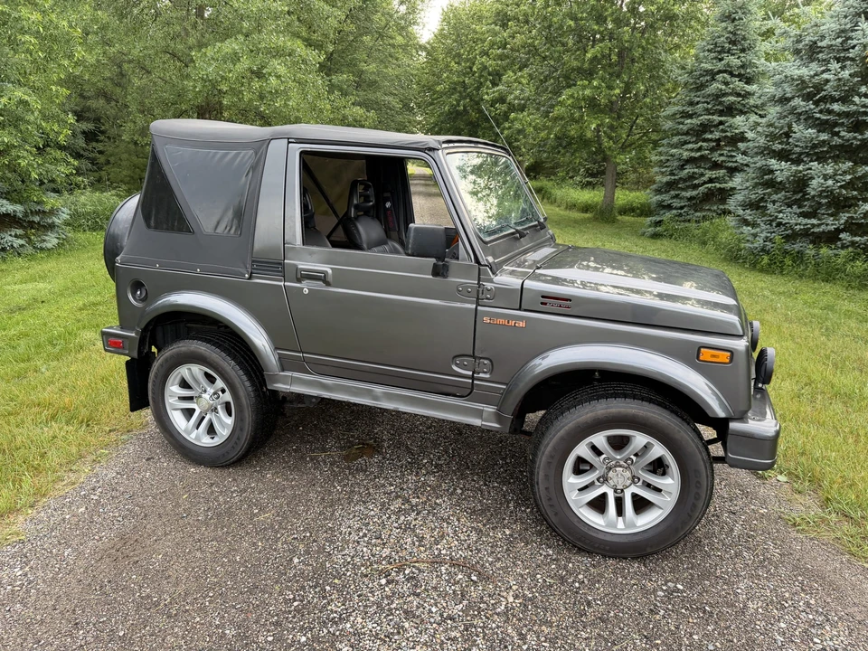 1988 Suzuki - Image 19 of 31