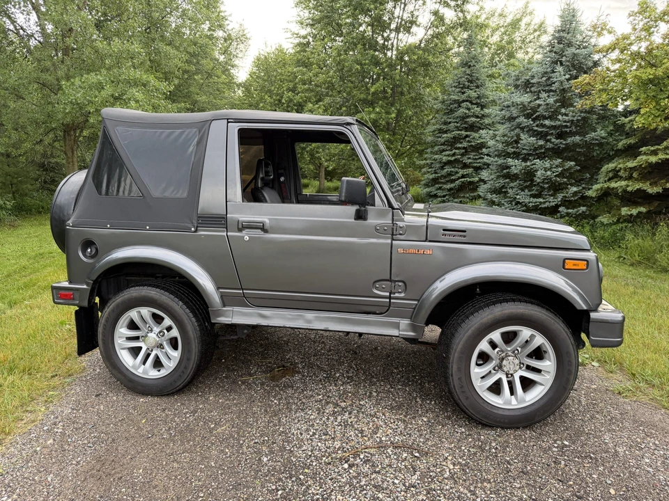 1988 Suzuki - Image 20 of 31
