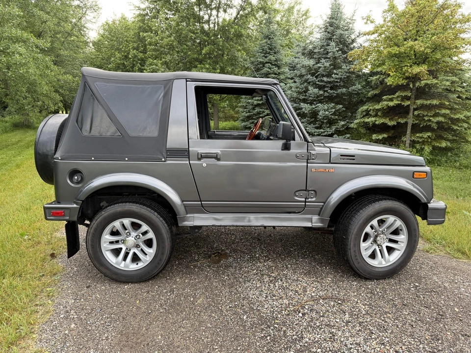 1988 Suzuki - Image 21 of 31