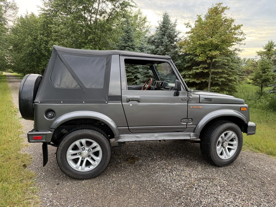 1988 Suzuki - Image 22 of 31