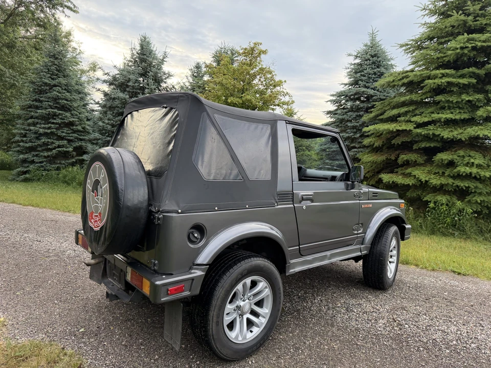 1988 Suzuki - Image 25 of 31