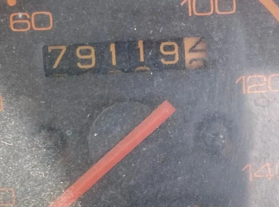 1988 Suzuki - Image 4 of 17