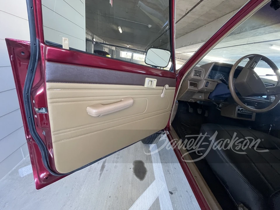 1988 Toyota Hilux 4th Gen - Image 17 of 31