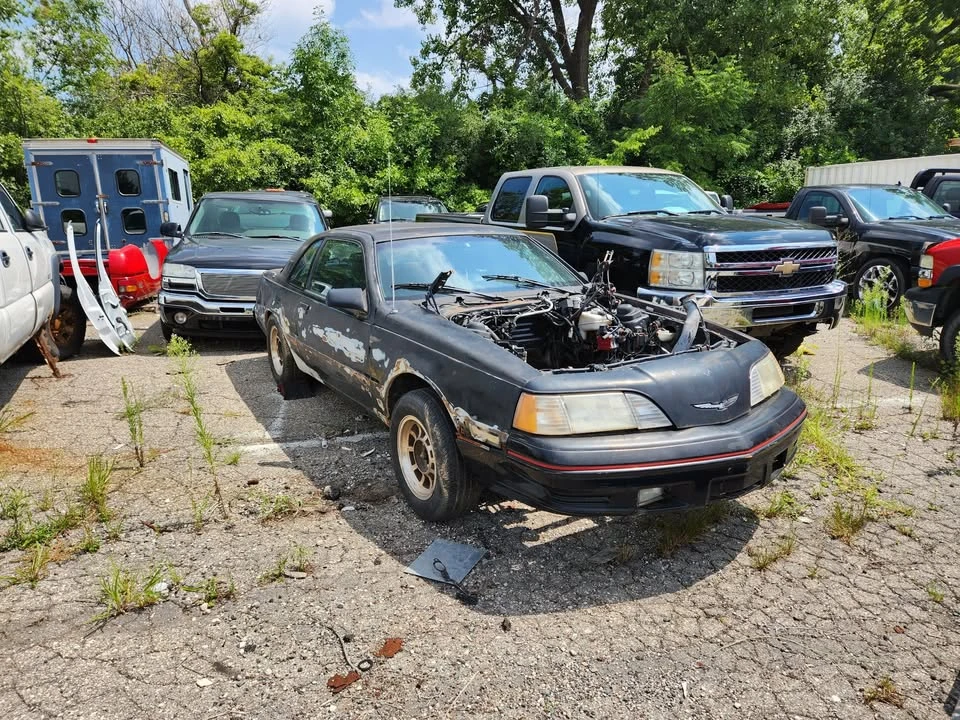 1988 Ford Thunderbird 9th Gen - Image 5 of 10