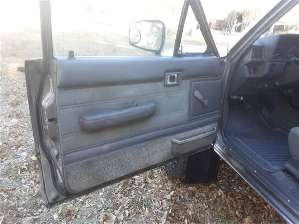 1988 Toyota 4Runner 1st Gen - Image 11 of 21