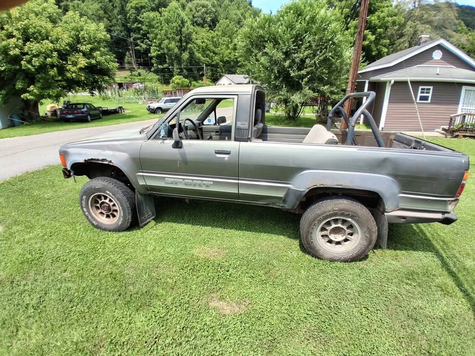 1988 Toyota 4Runner 1st Gen - Image 2 of 20
