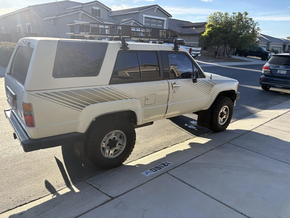 1988 Toyota 4Runner 1st Gen - Image 17 of 31