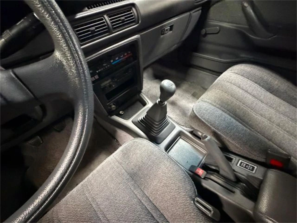 1988 Toyota Camry 2nd Gen - Image 5 of 9