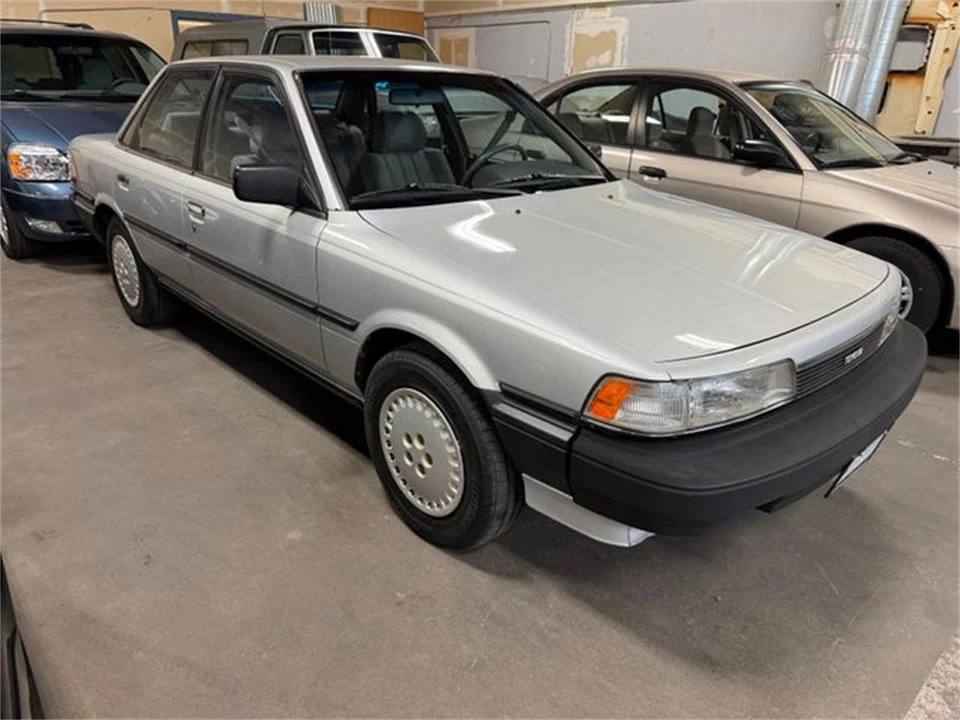 1988 Toyota Camry 2nd Gen - Image 2 of 9