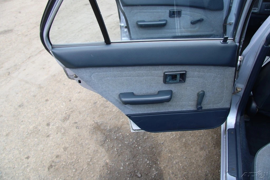 1988 Toyota Corolla 6th Gen - Image 17 of 21