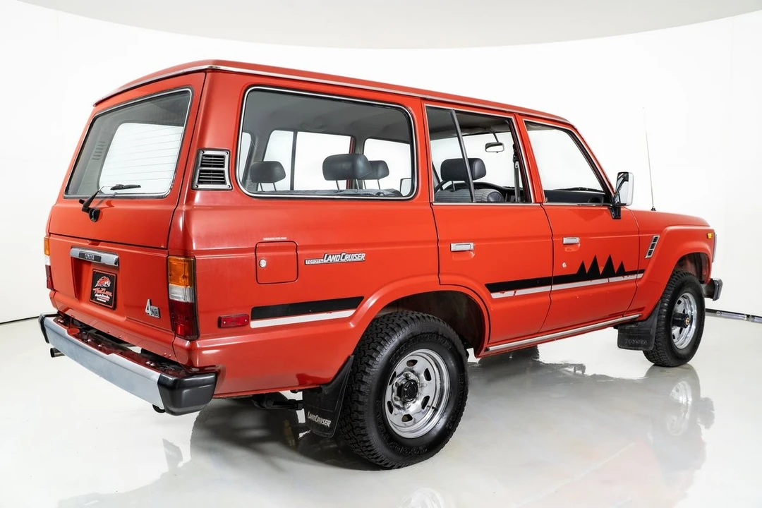 1988 Toyota J60 Land Cruiser - Image 12 of 31