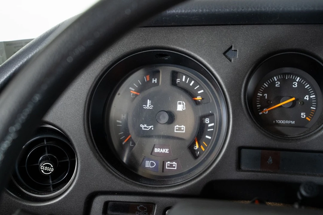 1988 Toyota J60 Land Cruiser - Image 29 of 31