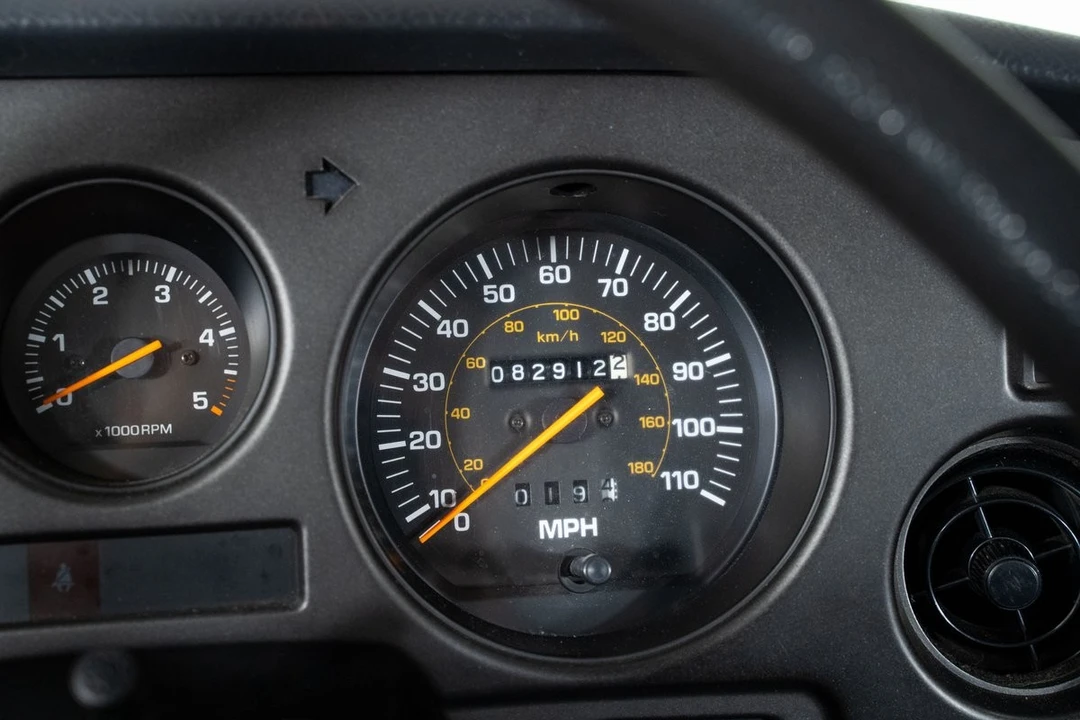 1988 Toyota J60 Land Cruiser - Image 30 of 31