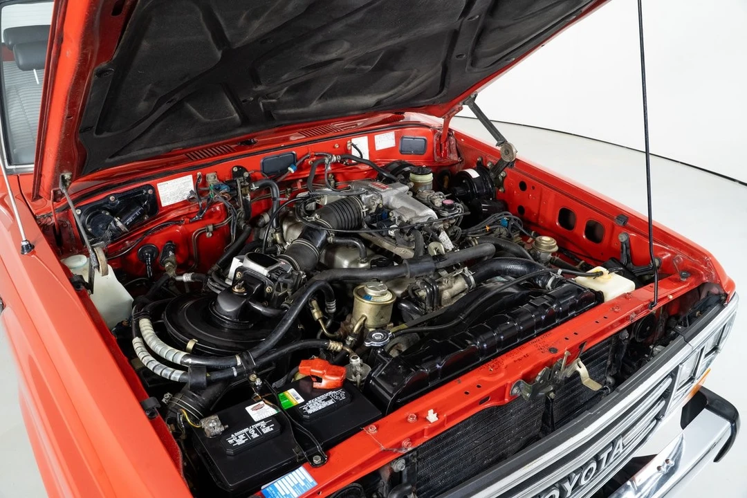 1988 Toyota J60 Land Cruiser - Image 3 of 31