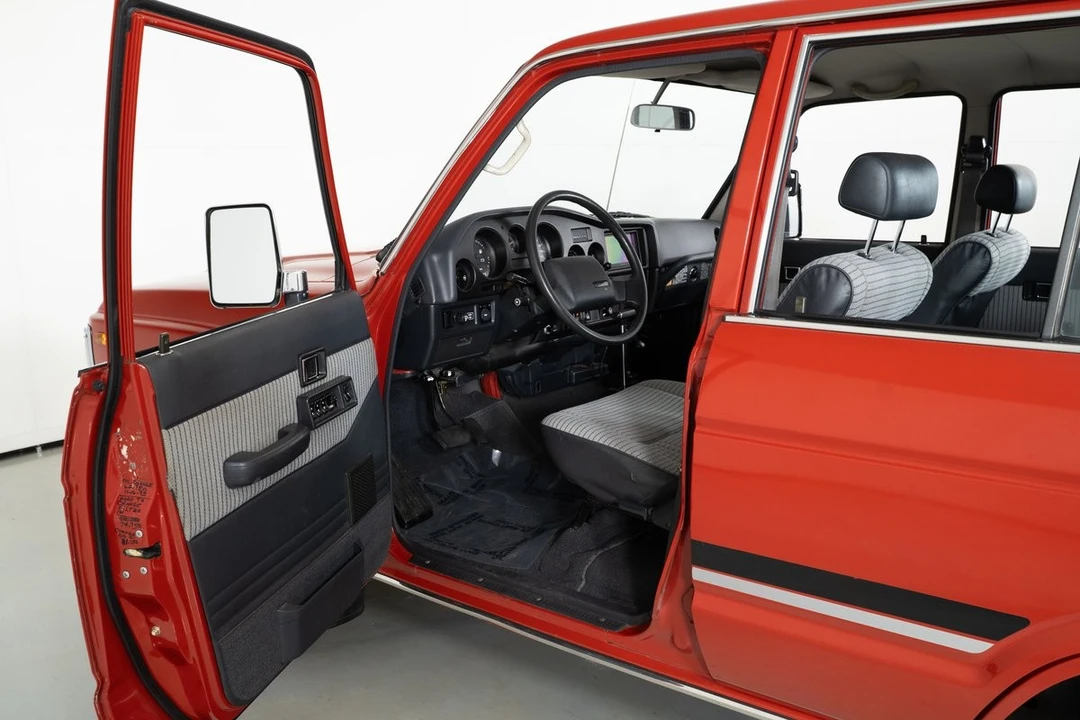 1988 Toyota J60 Land Cruiser - Image 16 of 31