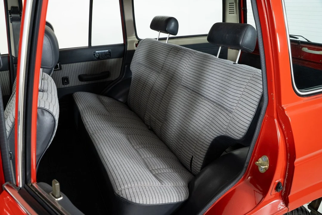 1988 Toyota J60 Land Cruiser - Image 23 of 31