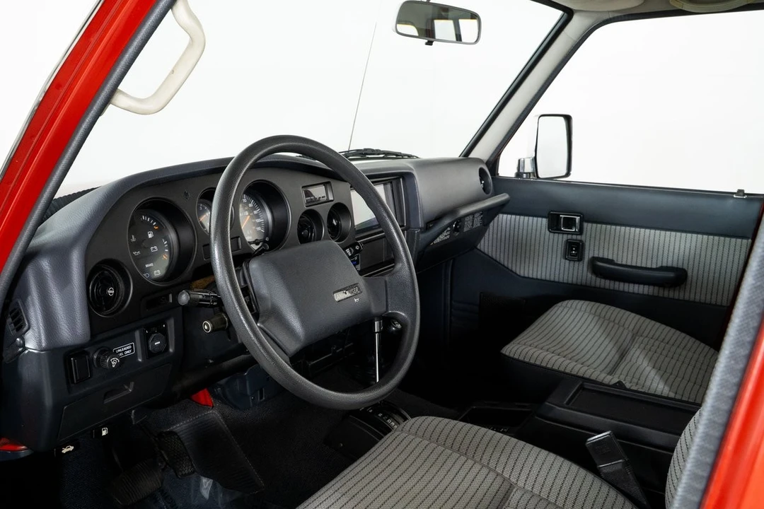 1988 Toyota J60 Land Cruiser - Image 2 of 31