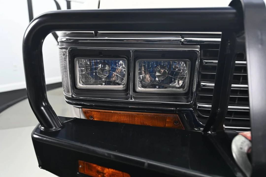 1988 Toyota J60 Land Cruiser - Image 13 of 24