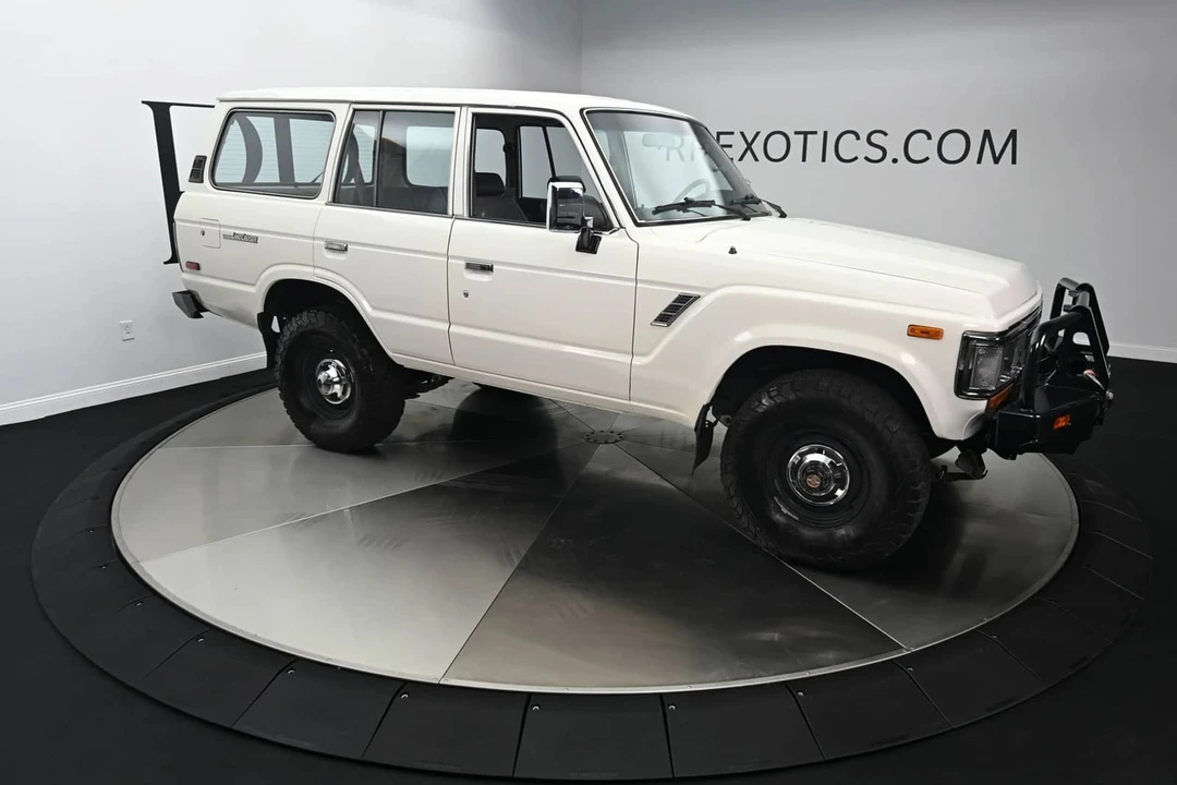 1988 Toyota J60 Land Cruiser - Image 11 of 24