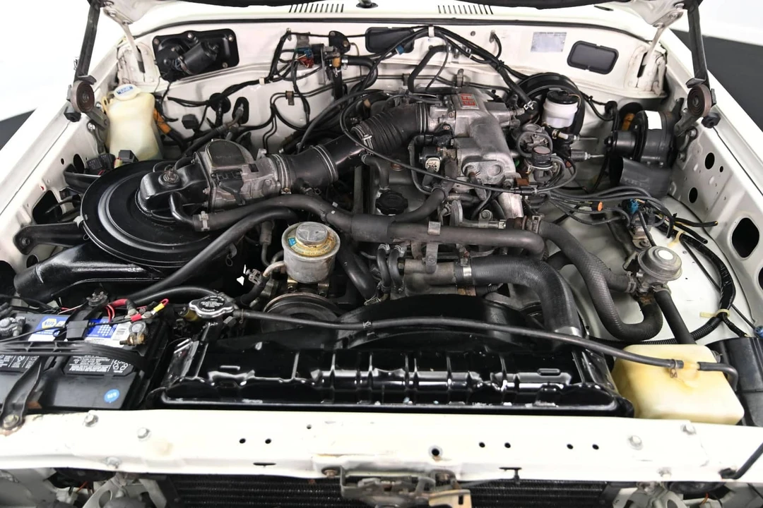 1988 Toyota J60 Land Cruiser - Image 20 of 24