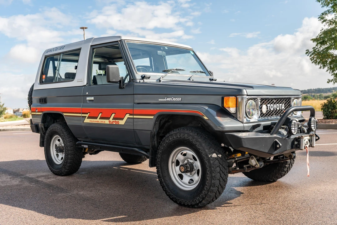 1988 Toyota J70 Land Cruiser - Image 8 of 31
