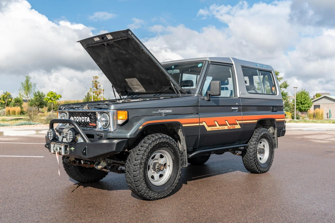 1988 Toyota J70 Land Cruiser - Image 11 of 31
