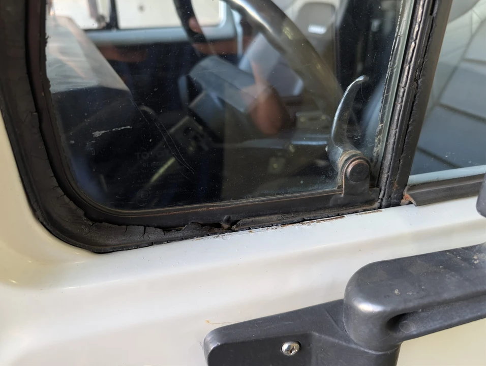 1988 Toyota Bandeirante - Image 22 of 31
