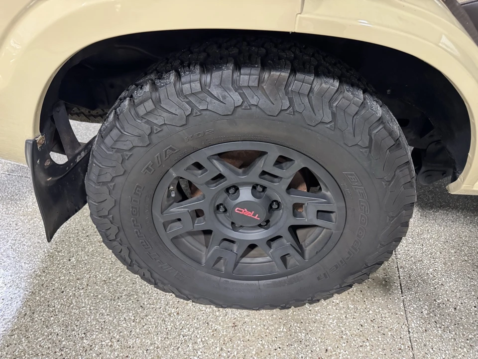 1988 Toyota J60 Land Cruiser - Image 9 of 21