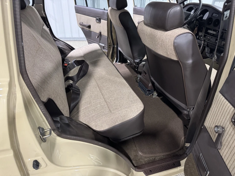 1988 Toyota J60 Land Cruiser - Image 13 of 21
