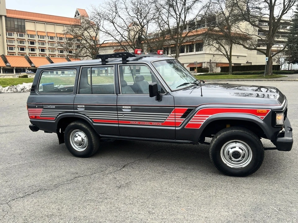 1988 Toyota J60 Land Cruiser - Image 2 of 21