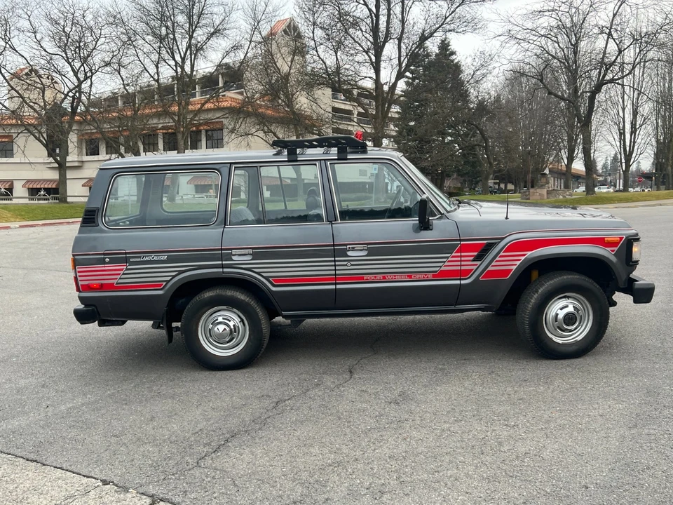 1988 Toyota J60 Land Cruiser - Image 16 of 21