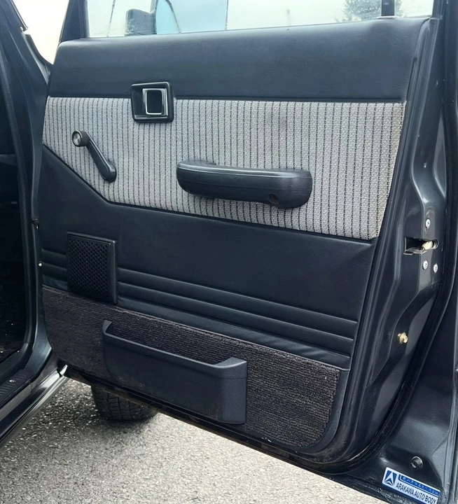 1988 Toyota J60 Land Cruiser - Image 13 of 21