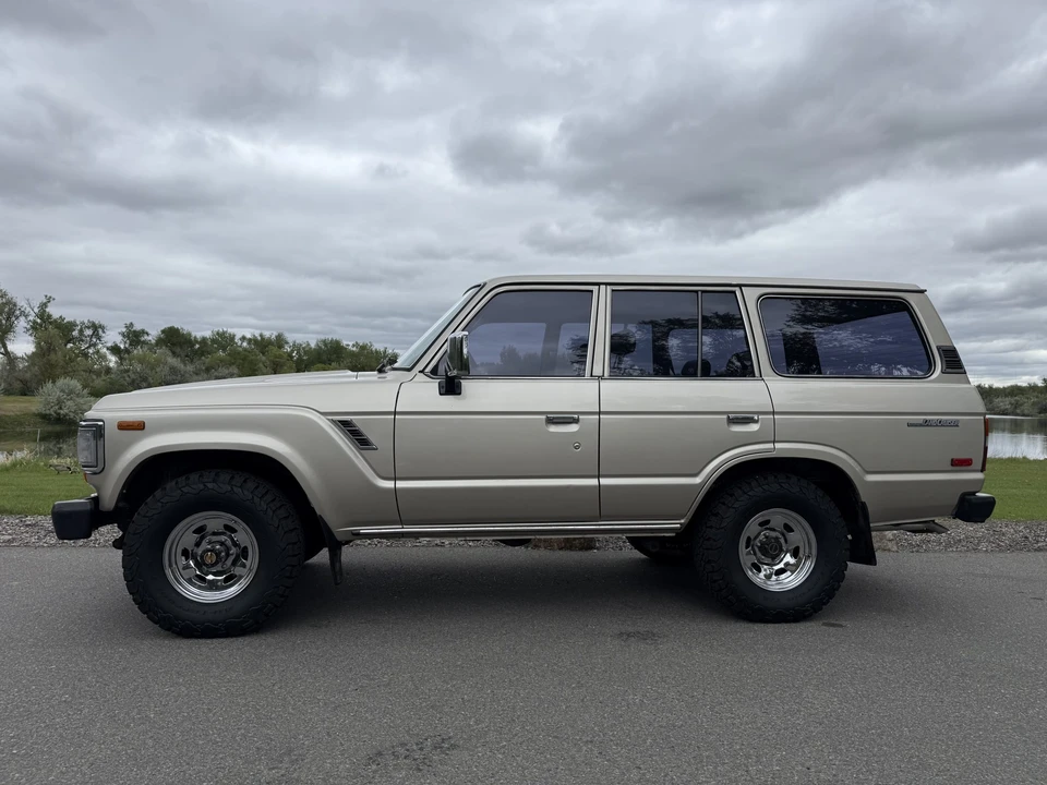 1988 Toyota J60 Land Cruiser - Image 6 of 31