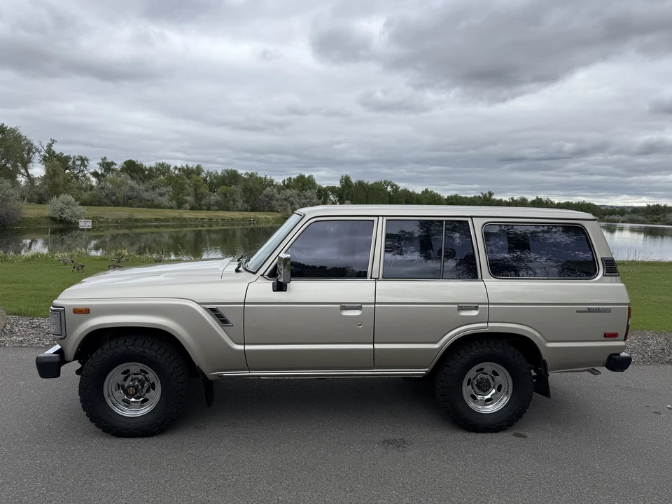 1988 Toyota J60 Land Cruiser - Image 7 of 31