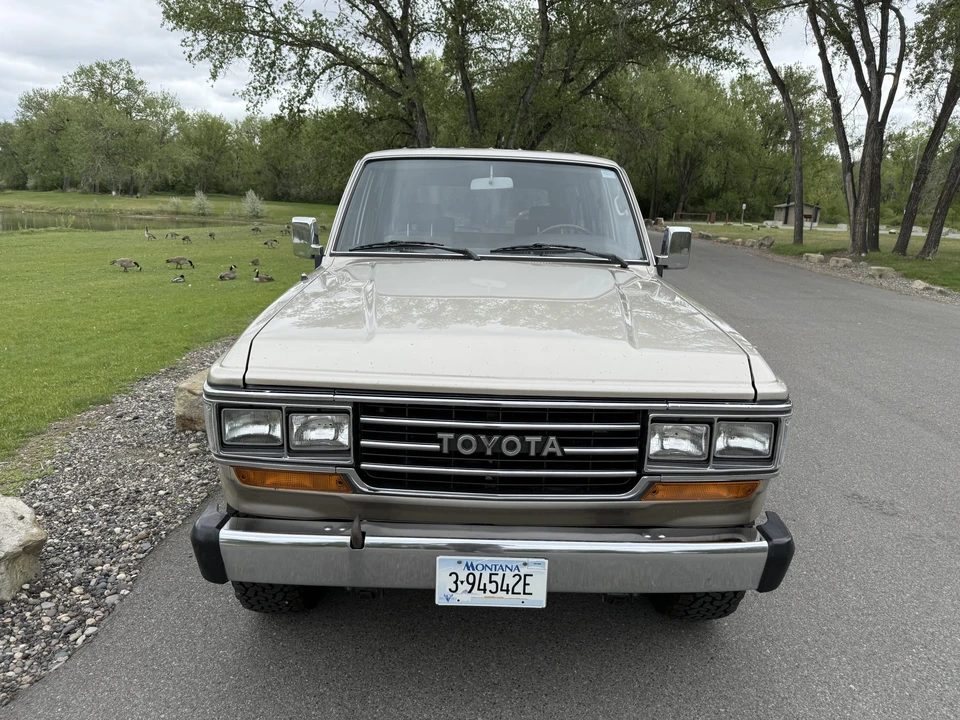 1988 Toyota J60 Land Cruiser - Image 24 of 31