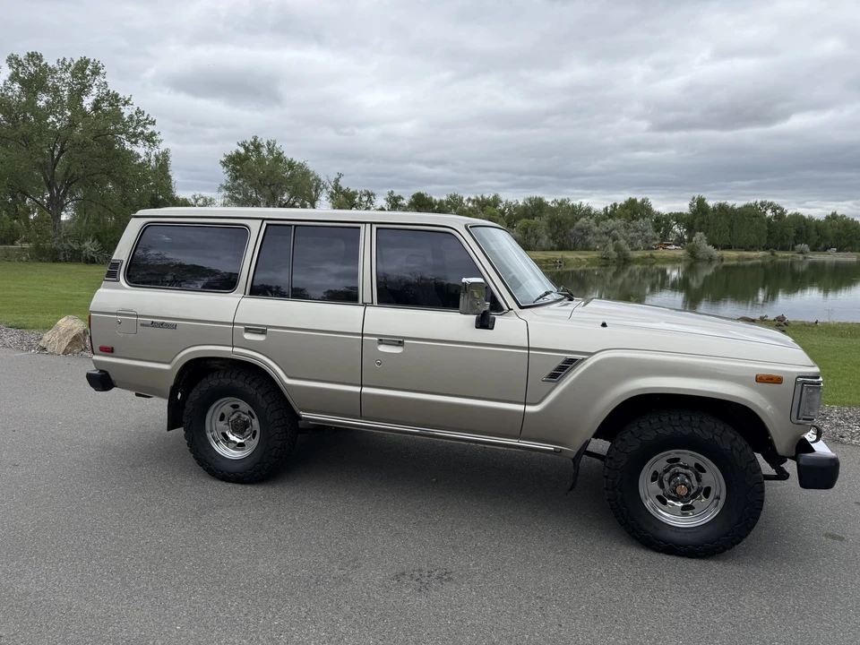 1988 Toyota J60 Land Cruiser - Image 19 of 31
