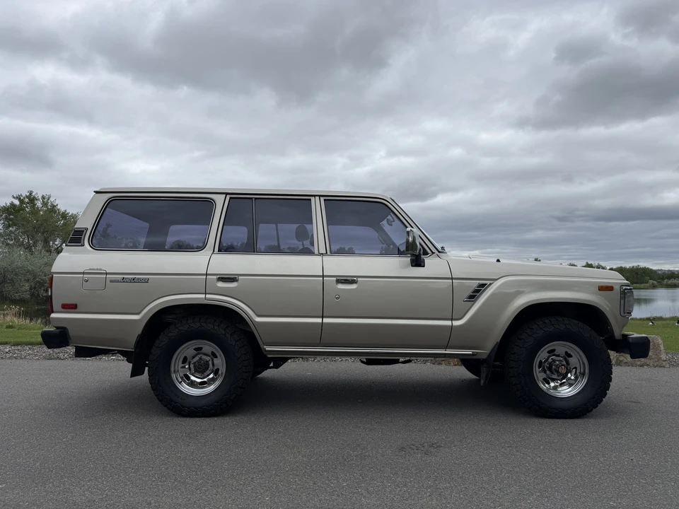 1988 Toyota J60 Land Cruiser - Image 17 of 31