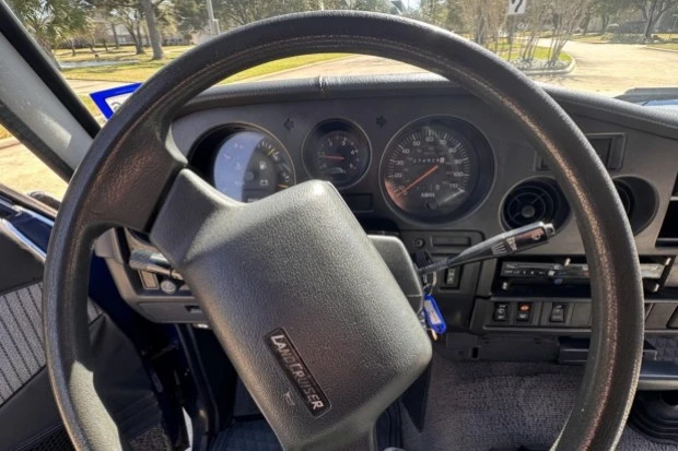 1988 Toyota J60 Land Cruiser - Image 5 of 7