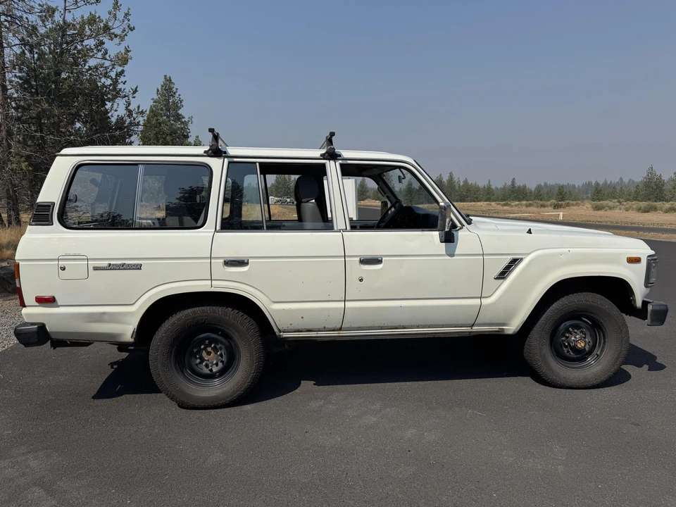 1988 Toyota J60 Land Cruiser - Image 13 of 31