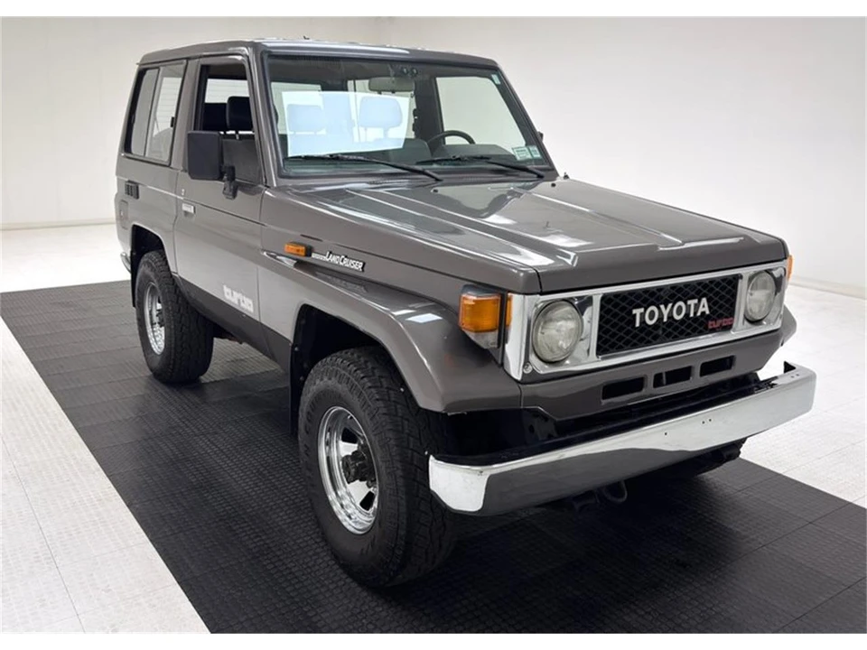 1988 Toyota J60 Land Cruiser - Image 7 of 31
