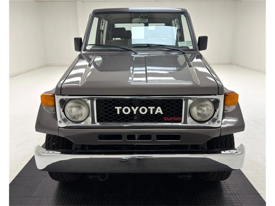 1988 Toyota J60 Land Cruiser - Image 8 of 31