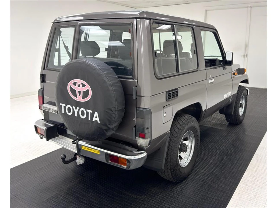 1988 Toyota J60 Land Cruiser - Image 5 of 31