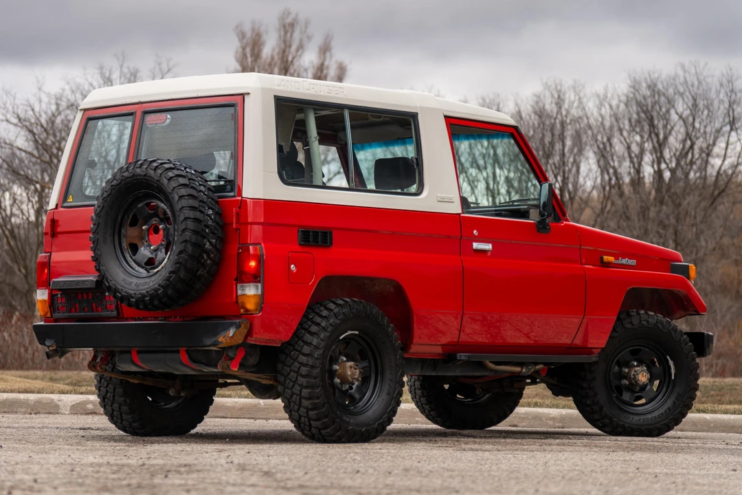 1988 Toyota J70 Land Cruiser - Image 4 of 31